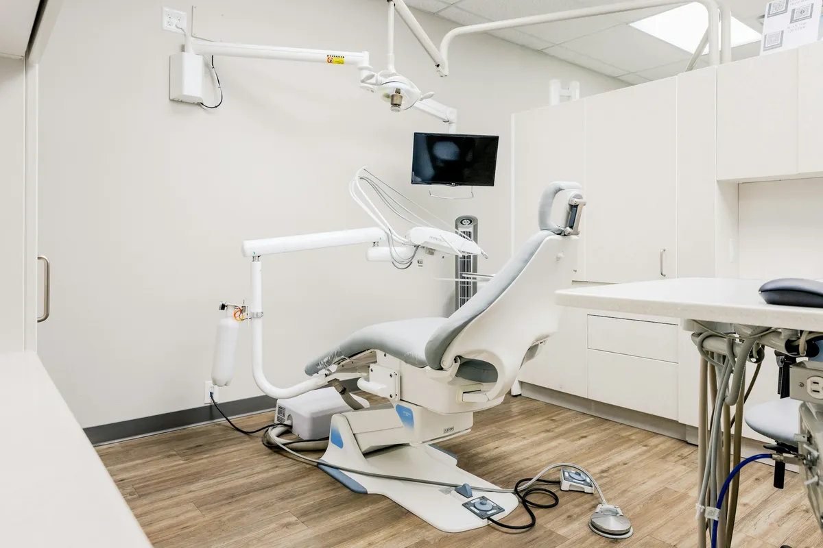 Dental treatment room and clinical equipment